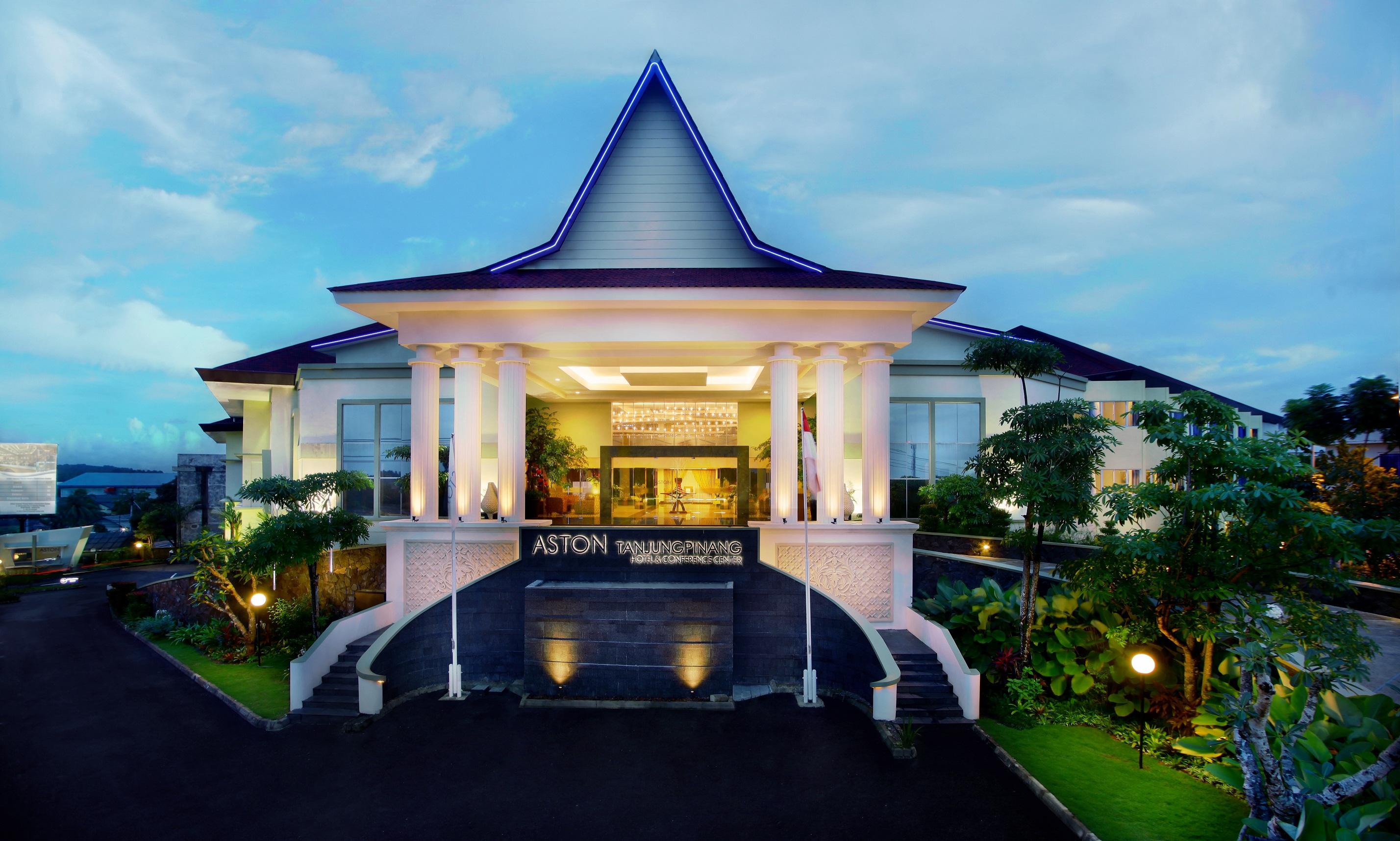 Aston Tanjung Pinang Hotel & Conference Center Buitenkant foto