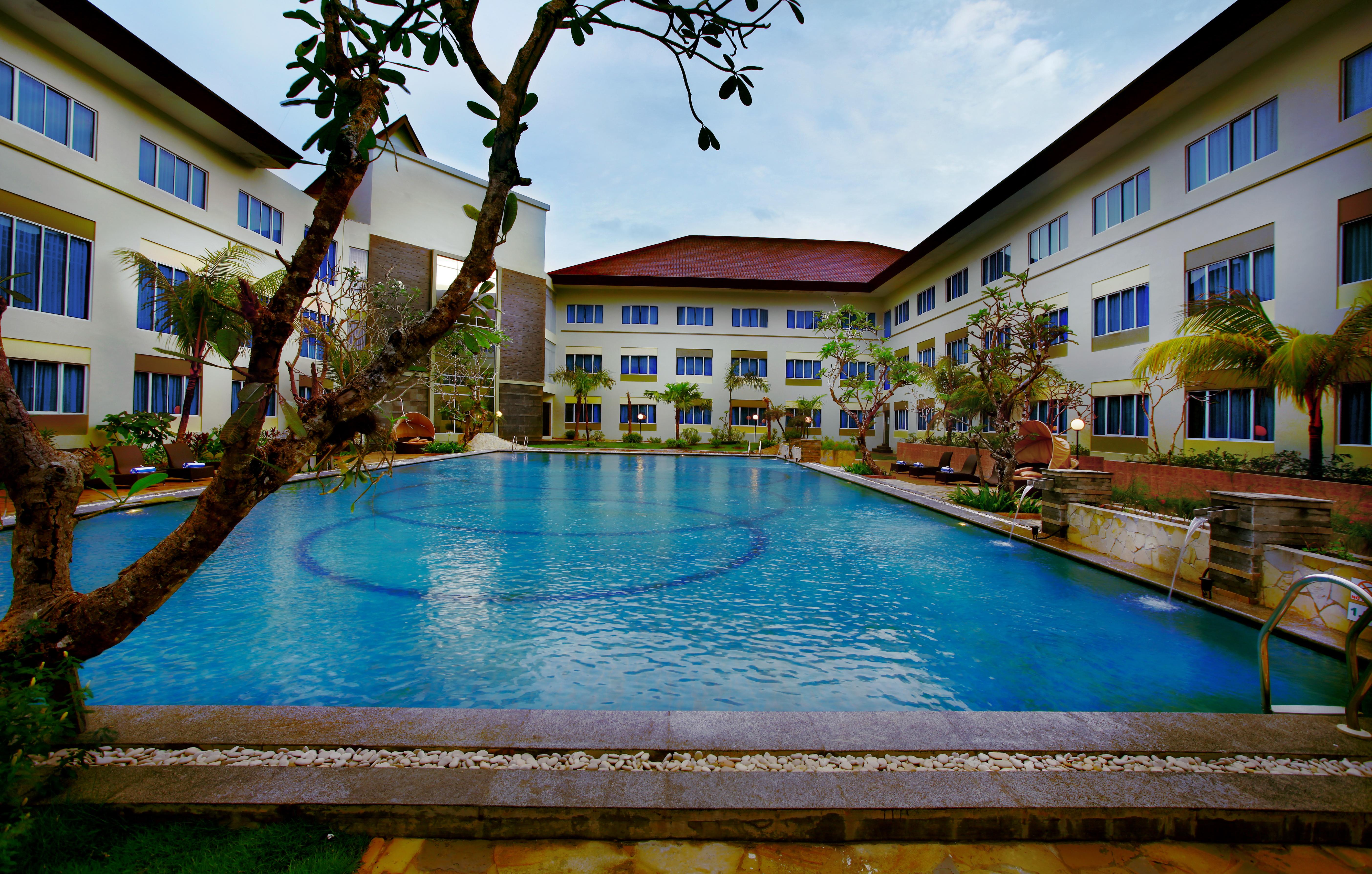 Aston Tanjung Pinang Hotel & Conference Center Buitenkant foto