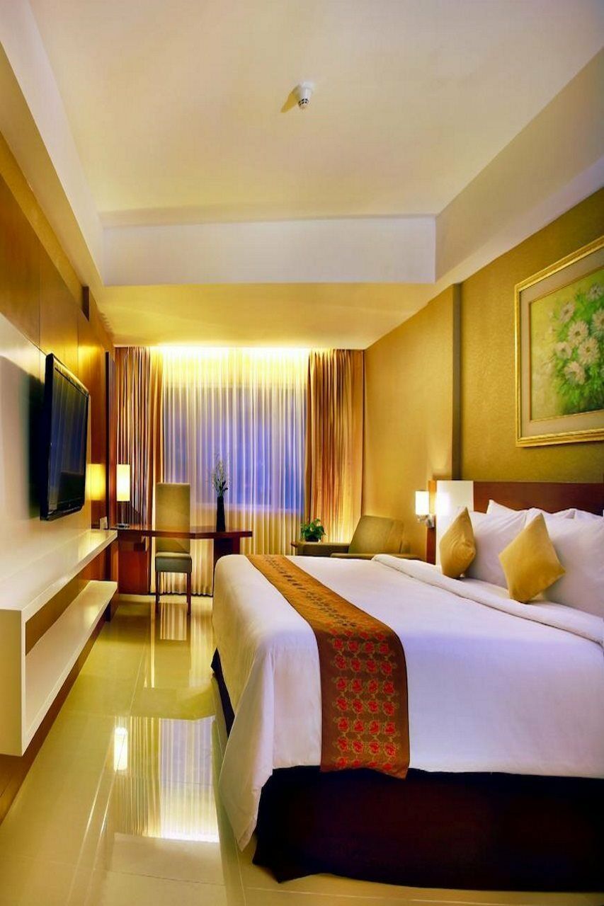 Aston Tanjung Pinang Hotel & Conference Center Buitenkant foto